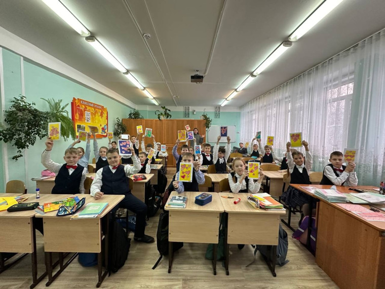 25 января участники школьного парламента провели мастер классы в начальной школе.